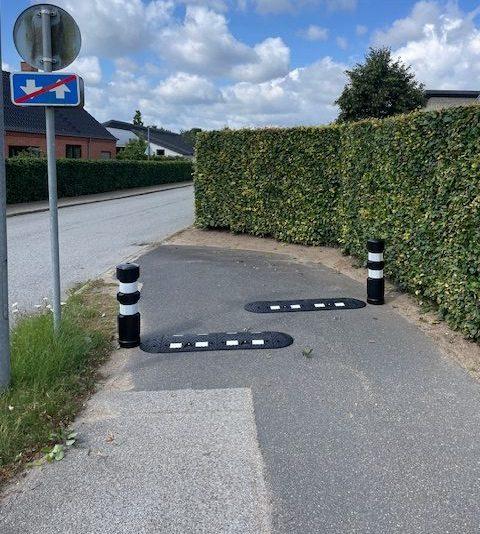 TDJ Zigzag Cykelbump - sikkerhed med flow på cykelstien. Vejbump fra Trafikgummi.dk